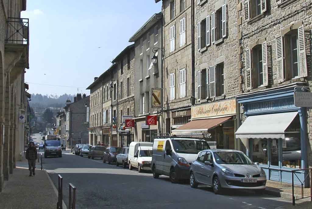 After-Avenue de la Paix (2)